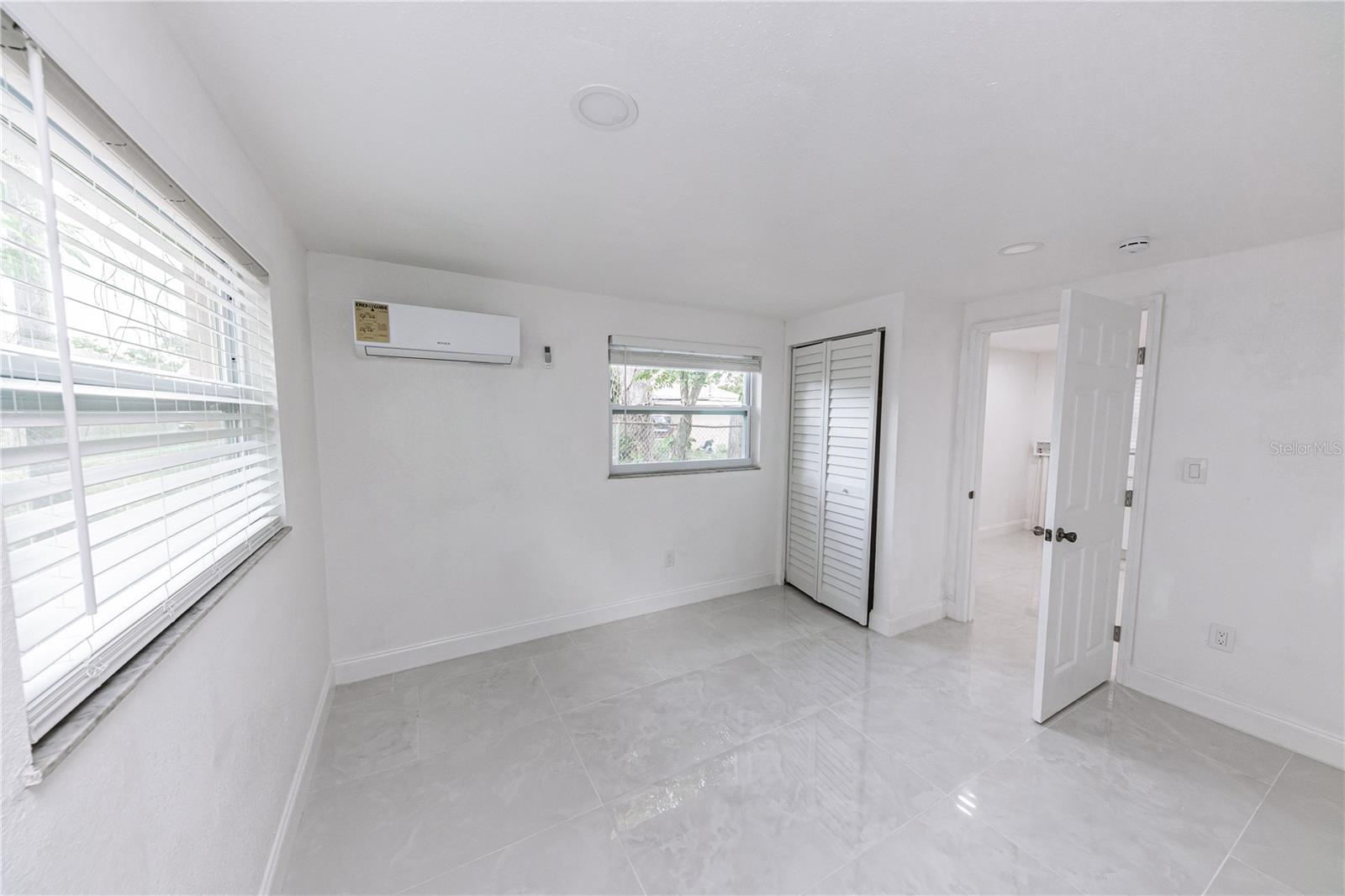 902 MARSHALL ST, CLEARWATER, FL, 33755