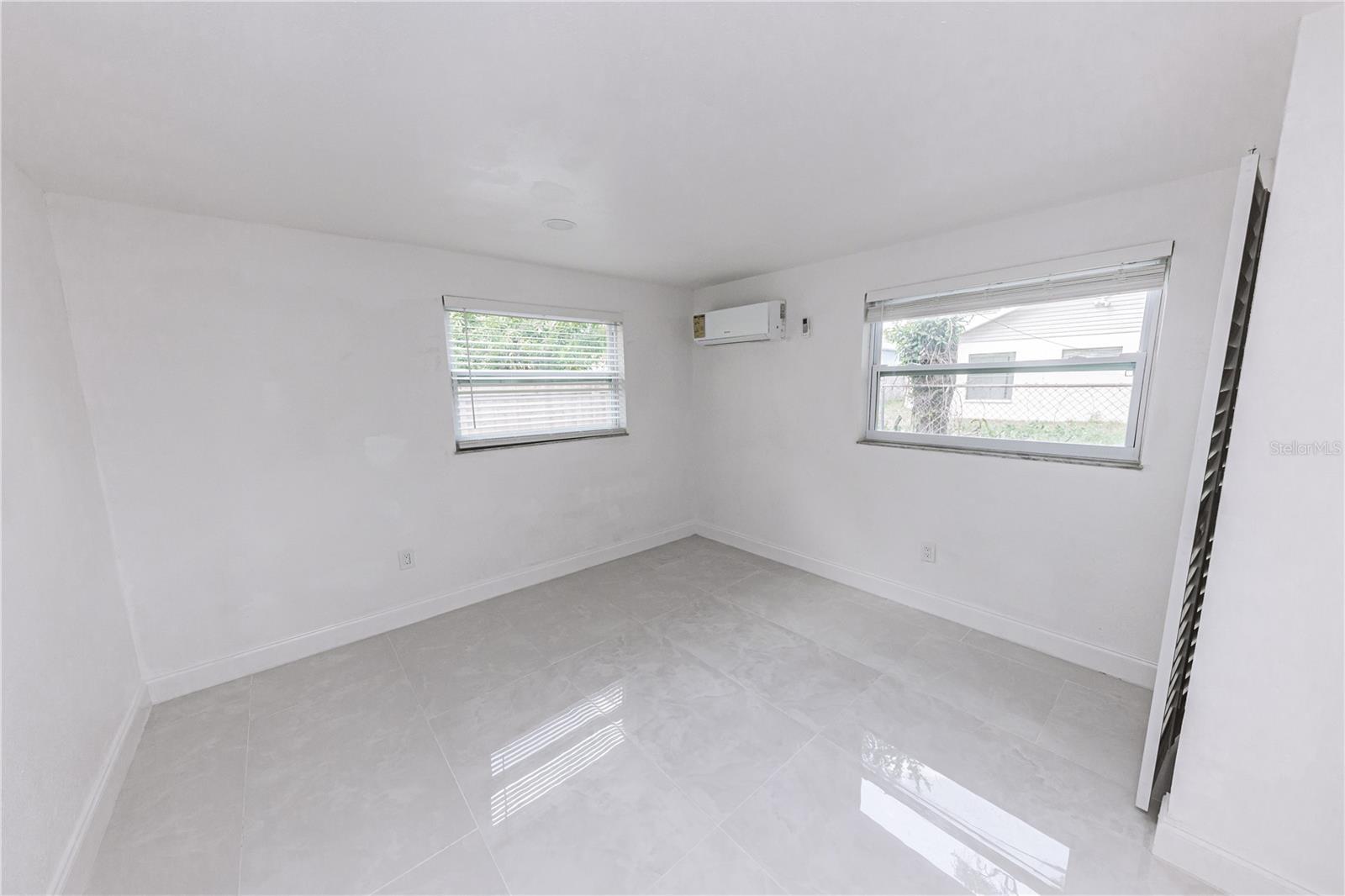 902 MARSHALL ST, CLEARWATER, FL, 33755
