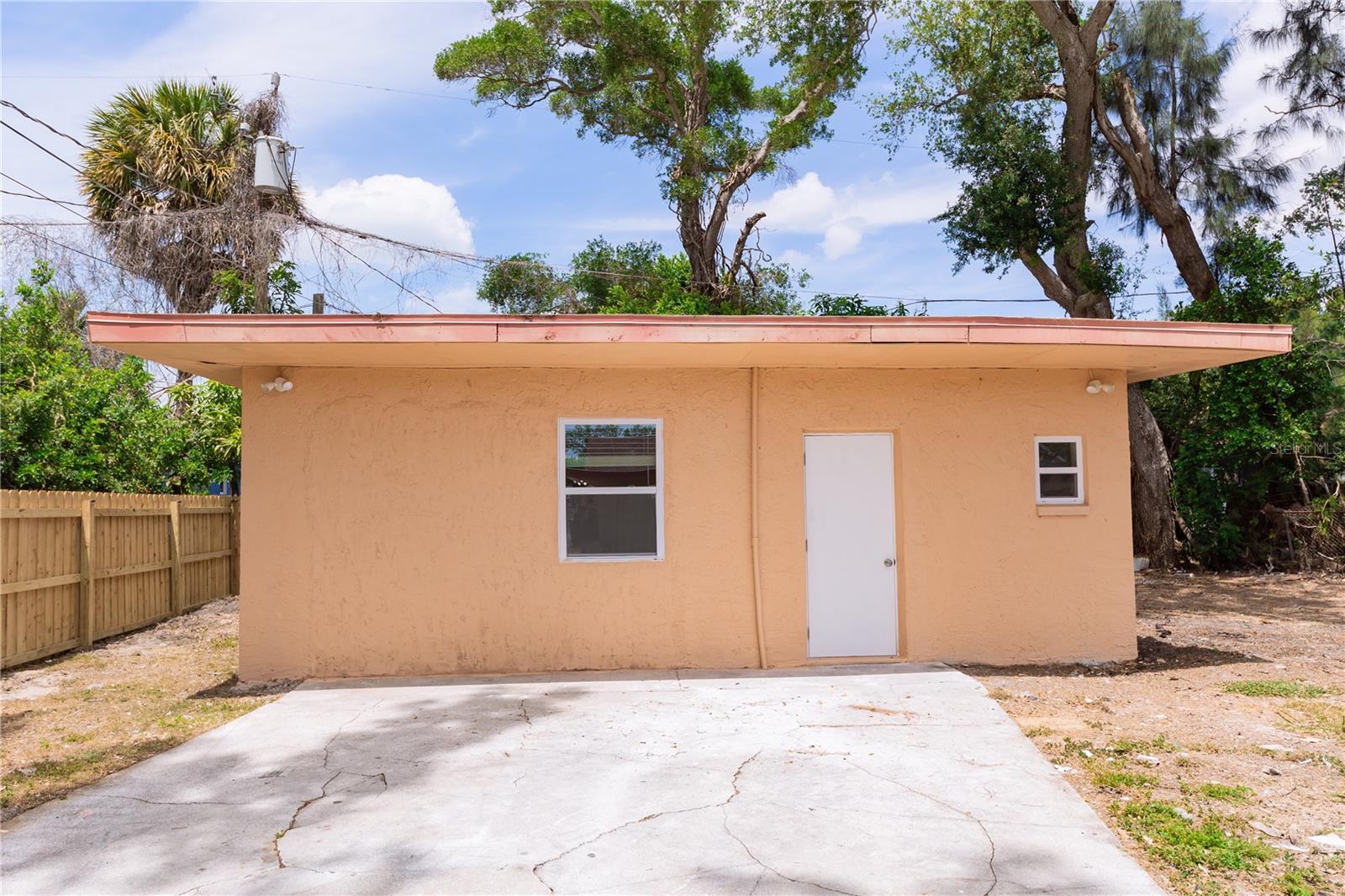 902 MARSHALL ST, CLEARWATER, FL, 33755