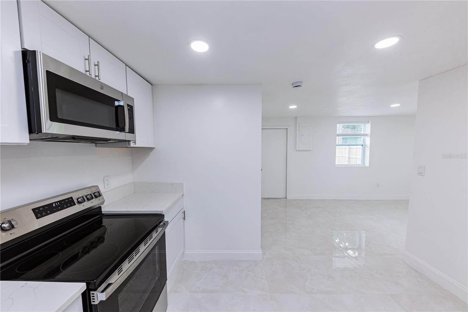 902 MARSHALL ST, CLEARWATER, FL, 33755