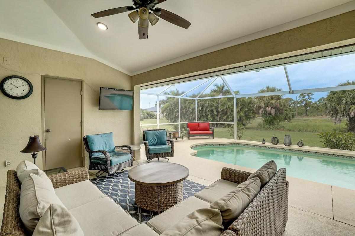 289 W PINE VALLEY LN, ROTONDA WEST, FL, 33947