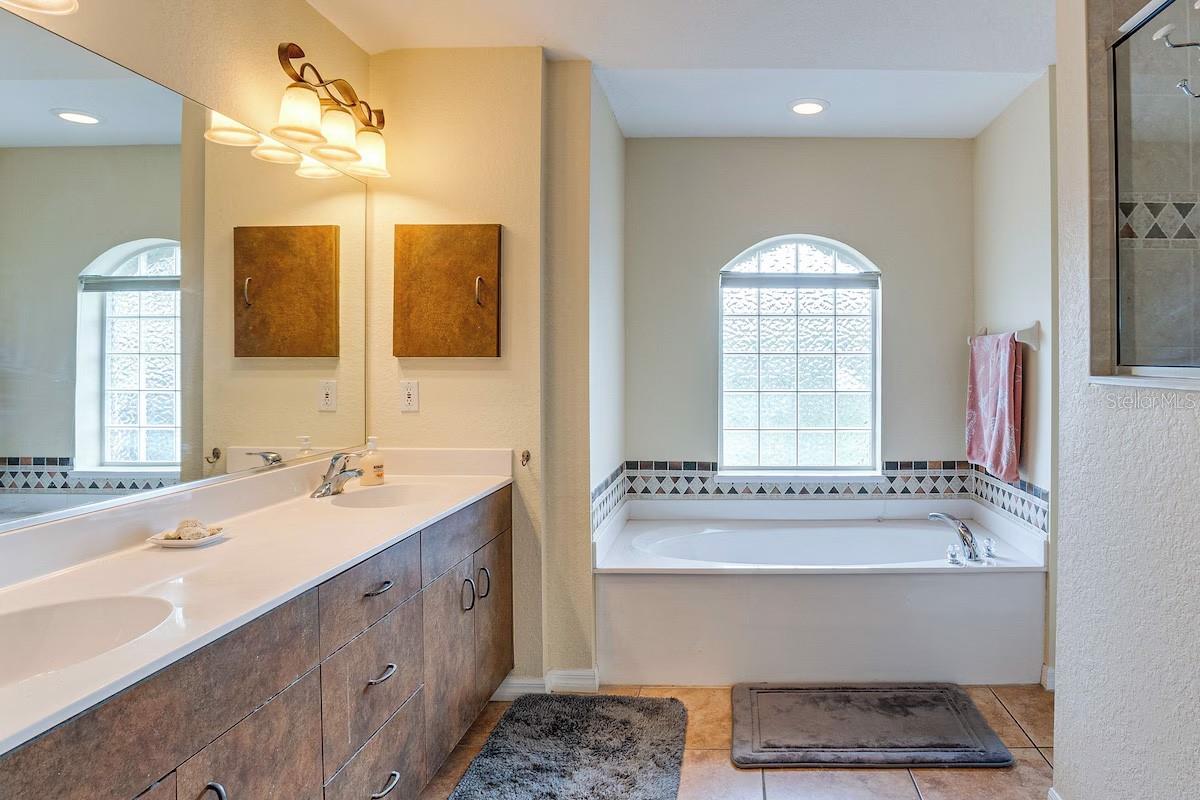 289 W PINE VALLEY LN, ROTONDA WEST, FL, 33947