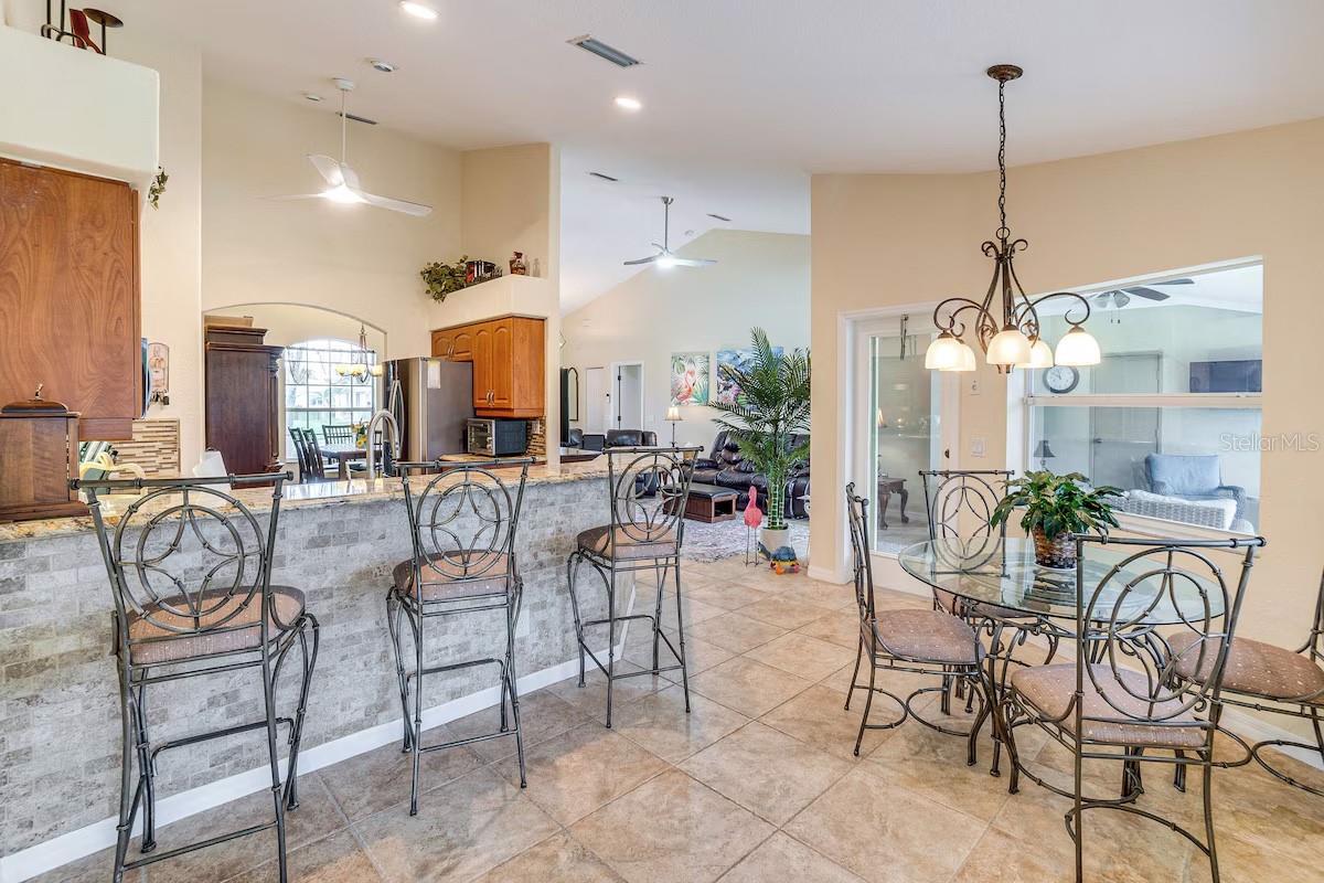 289 W PINE VALLEY LN, ROTONDA WEST, FL, 33947