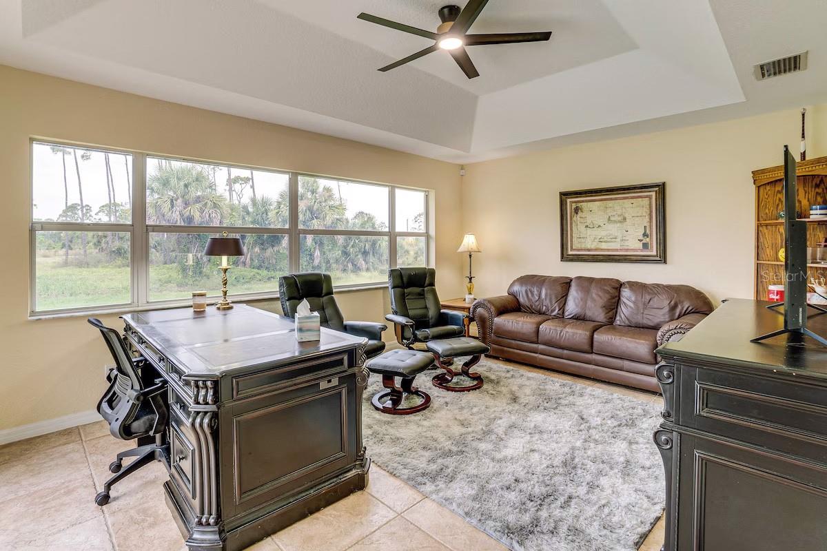 289 W PINE VALLEY LN, ROTONDA WEST, FL, 33947
