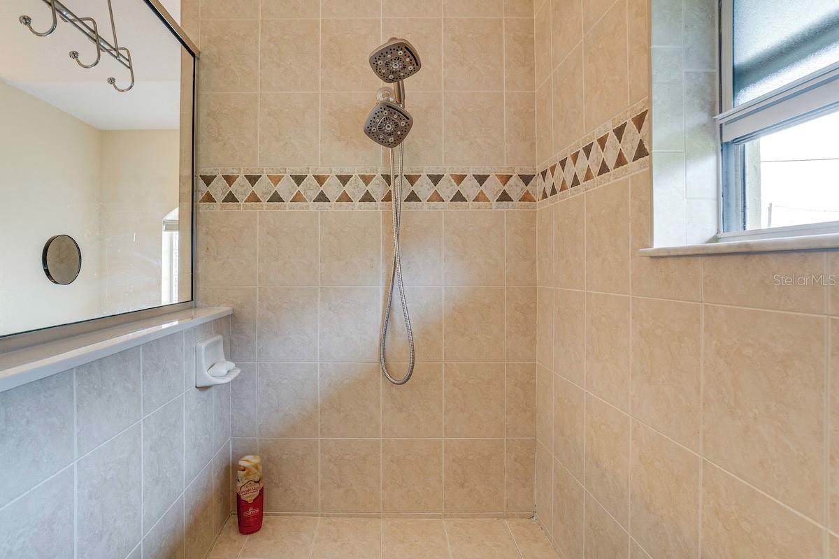 289 W PINE VALLEY LN, ROTONDA WEST, FL, 33947