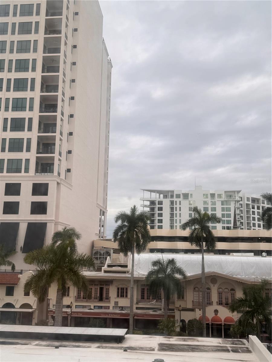 33 S GULFSTREAM AVE #409, SARASOTA, FL, 34236