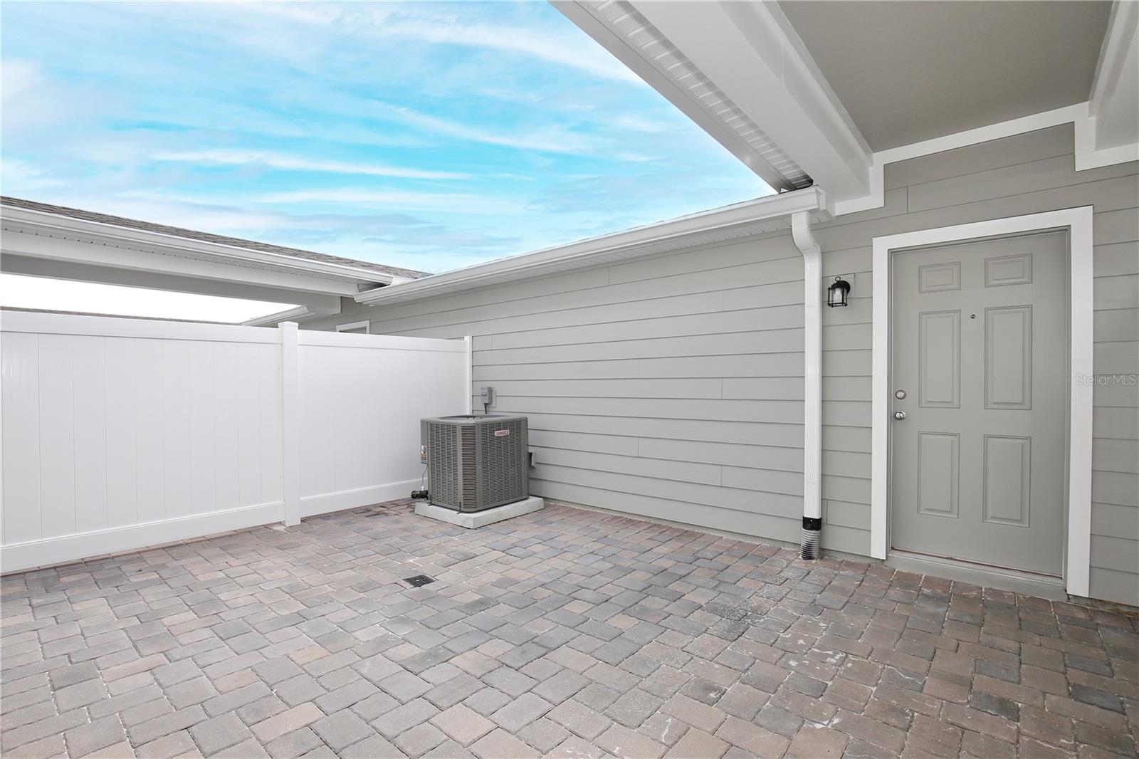 5586 PINELAND RUN, ORLANDO, FL, 32829