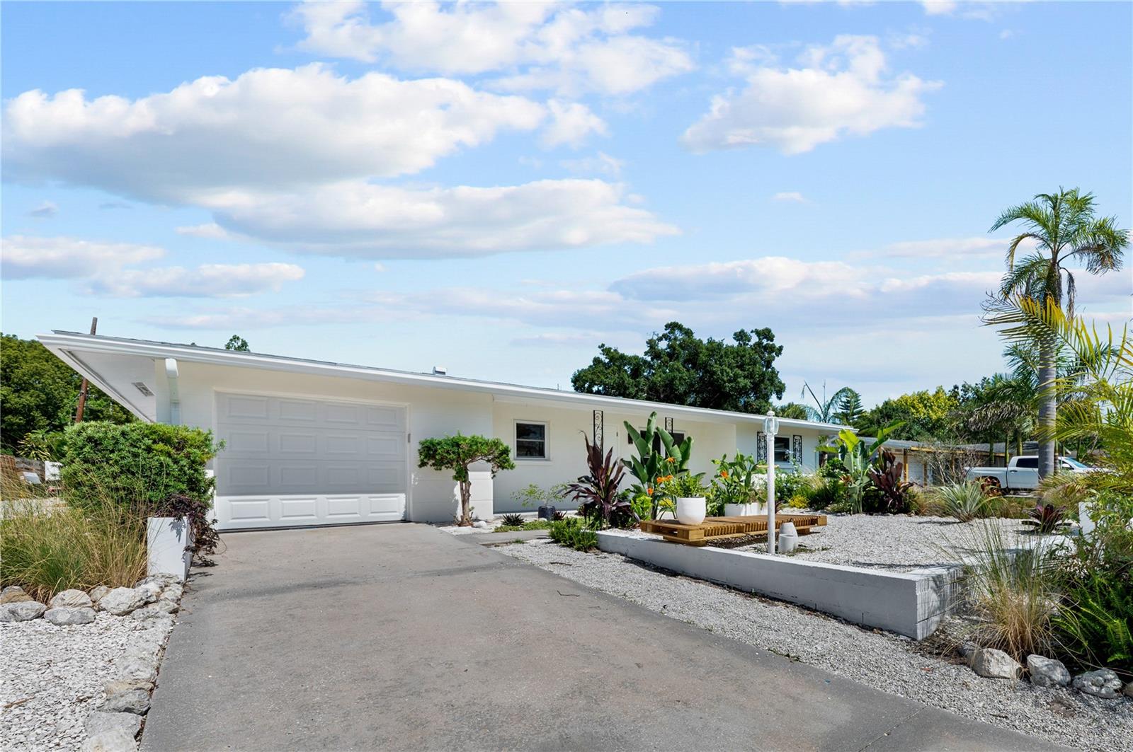 2513 CROTON AVE, SARASOTA, FL, 34239