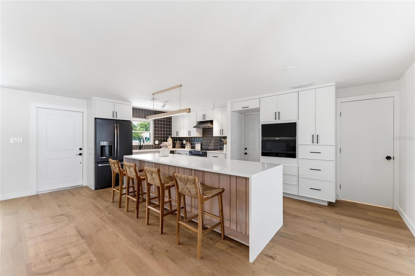 2513 CROTON AVE, SARASOTA, FL, 34239