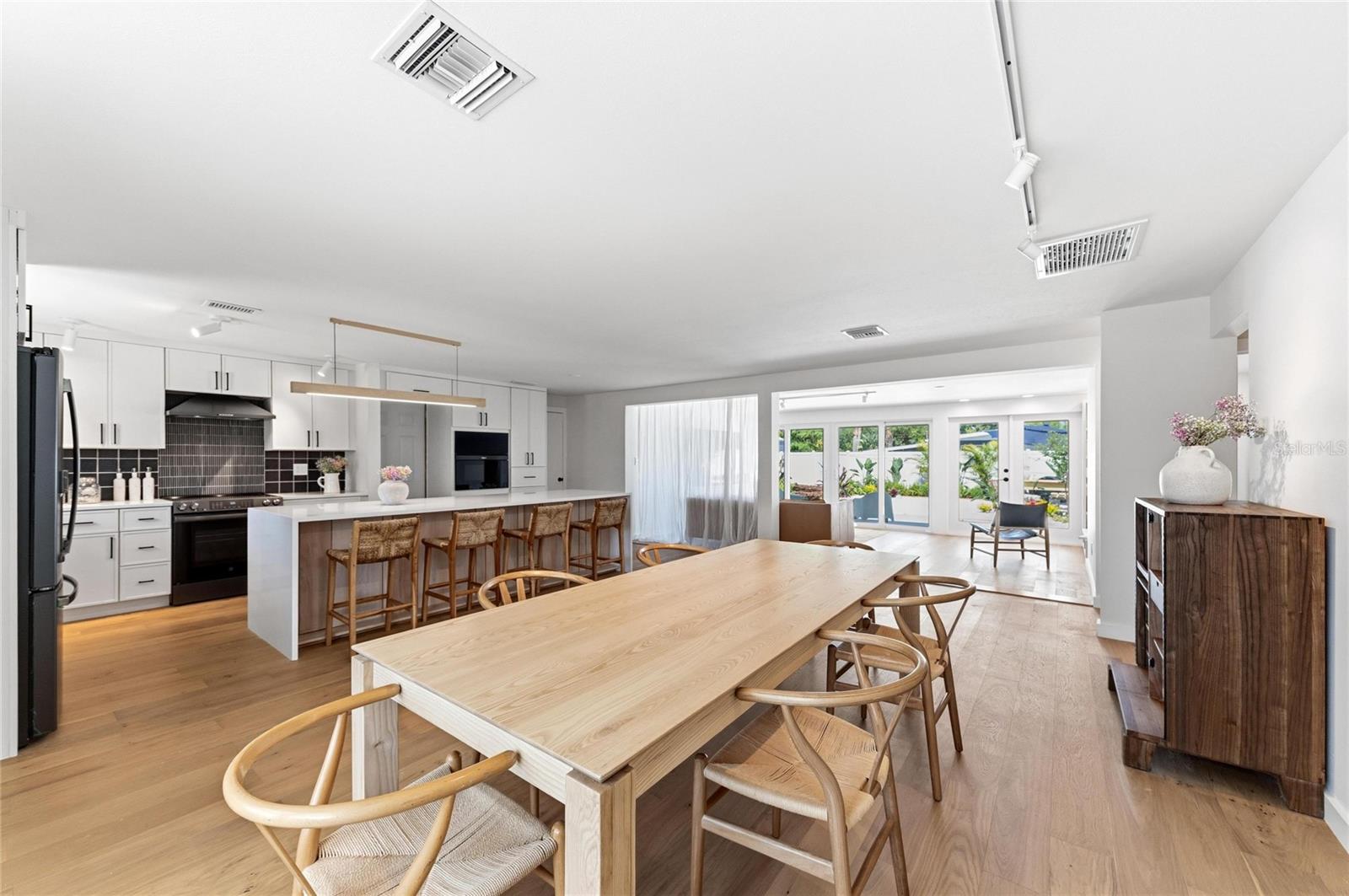 2513 CROTON AVE, SARASOTA, FL, 34239