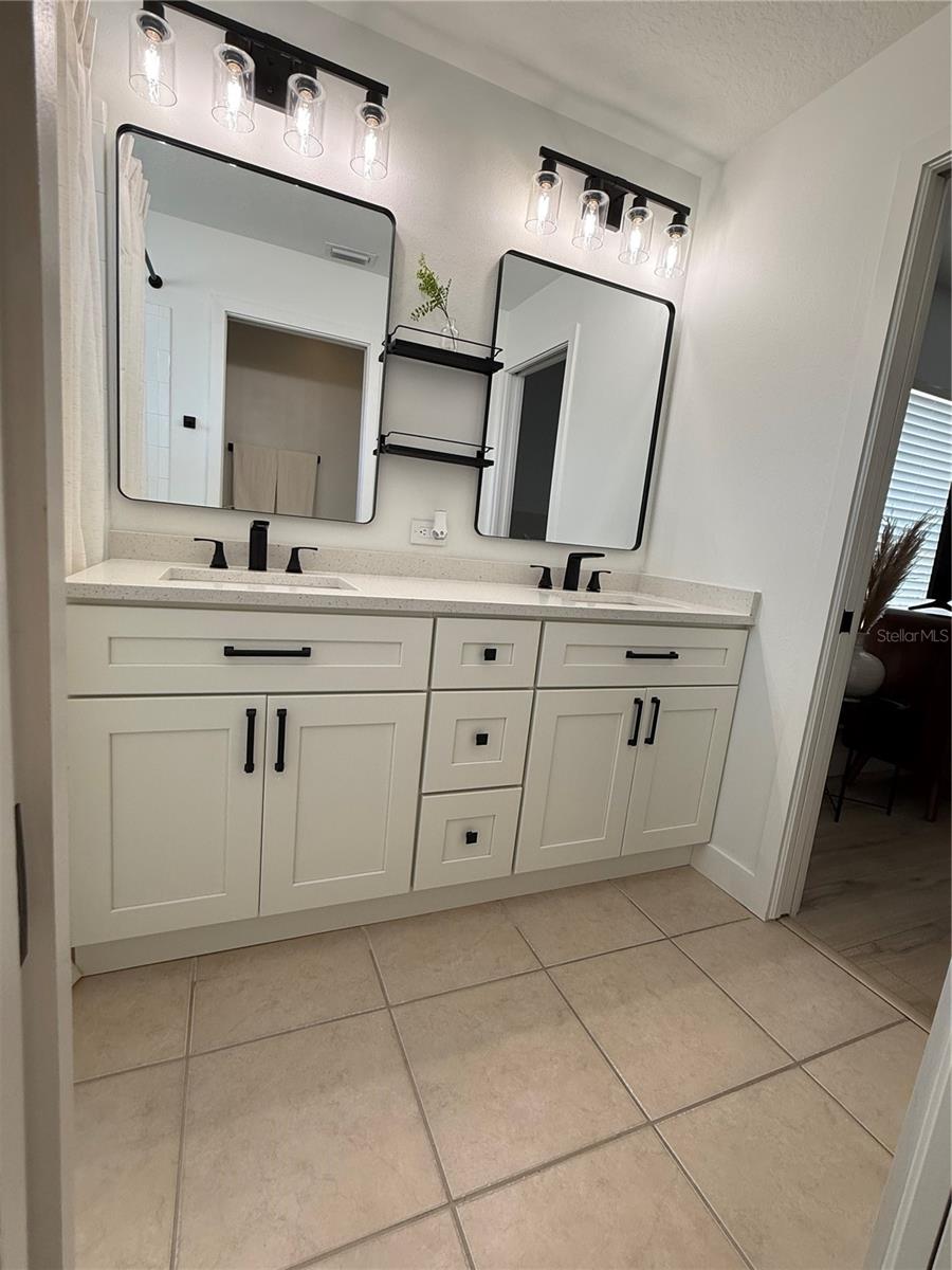 12124 COLONIAL ESTATES LN, RIVERVIEW, FL, 33579