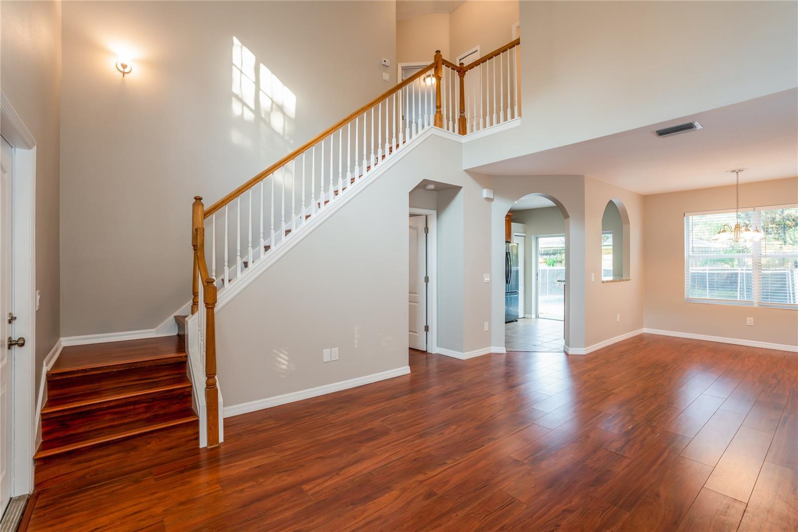1011 LAKE SHORE RANCH DR, SEFFNER, FL, 33584