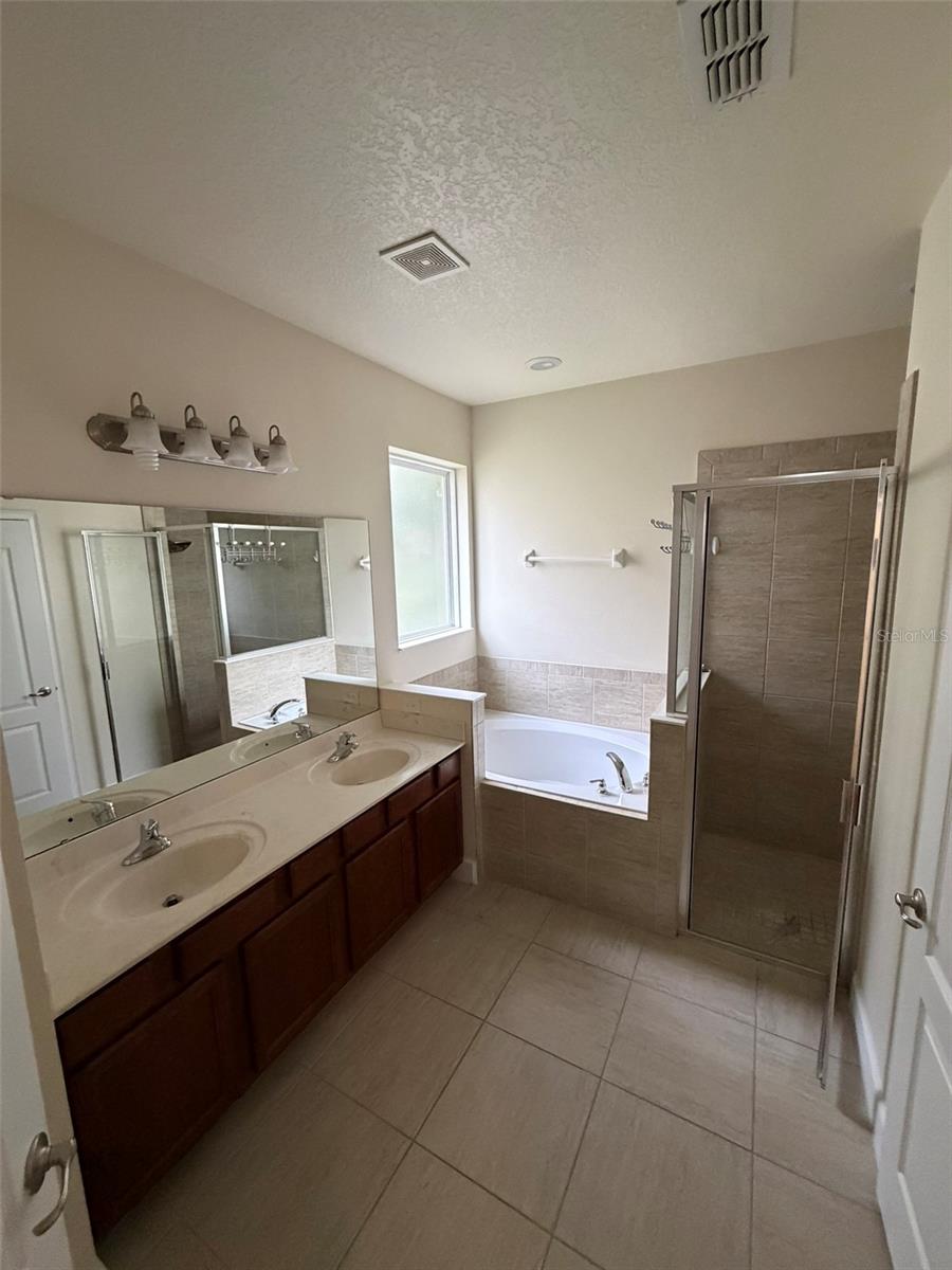 4052 OAKTREE DR, DAVENPORT, FL, 33837