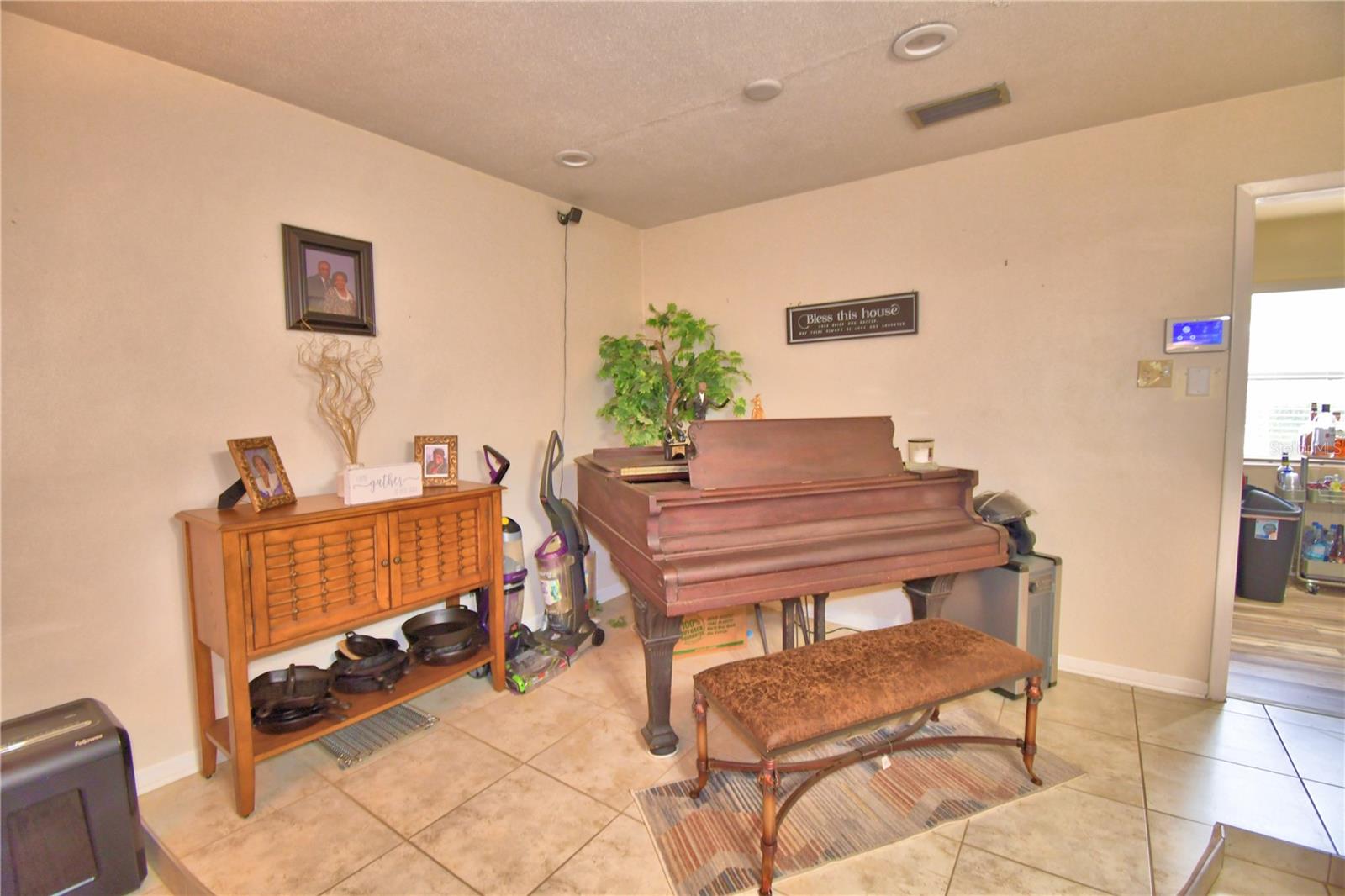 2779 ROBINWOOD DR, CLEARWATER, FL, 33759