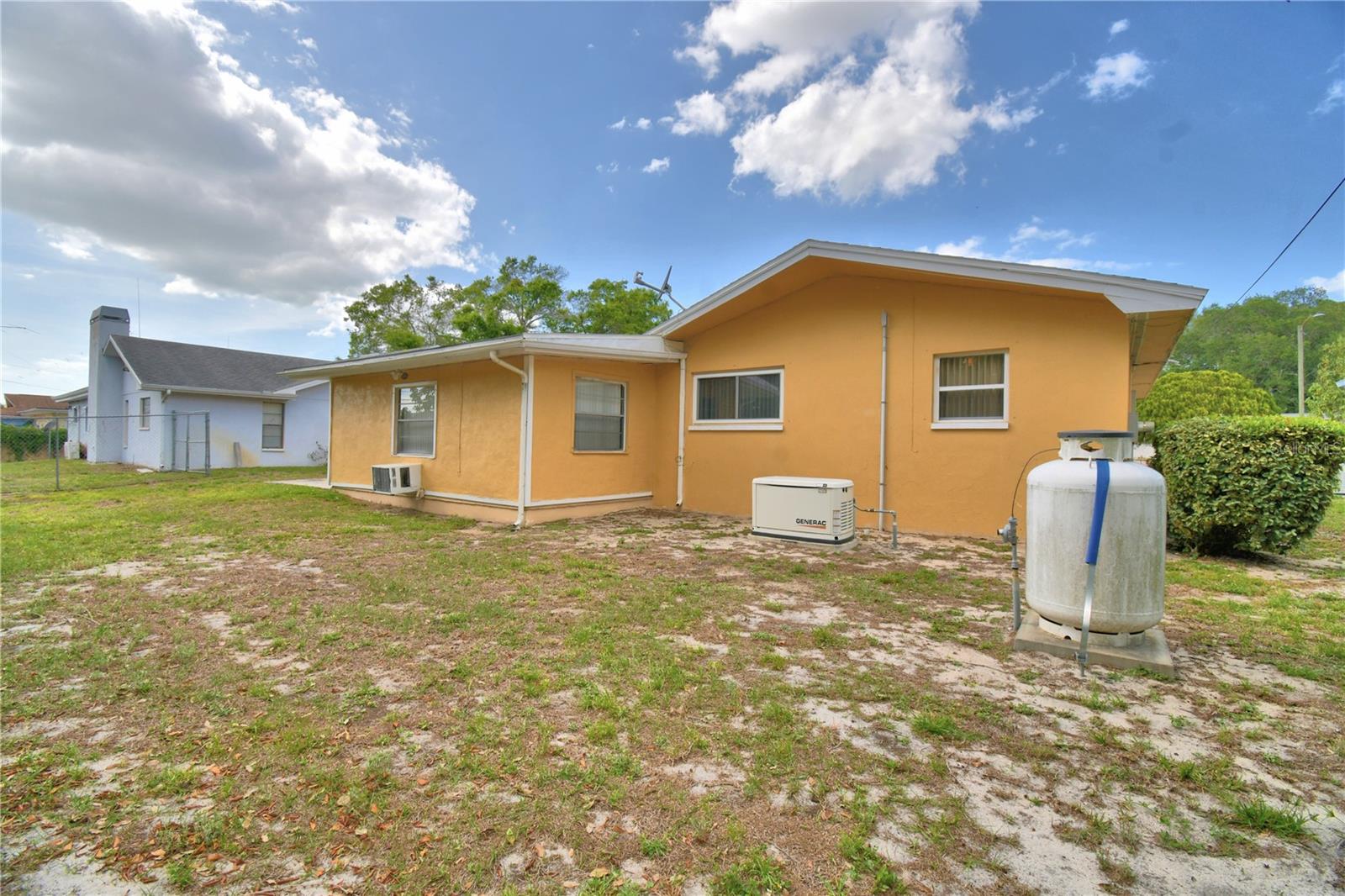 2779 ROBINWOOD DR, CLEARWATER, FL, 33759