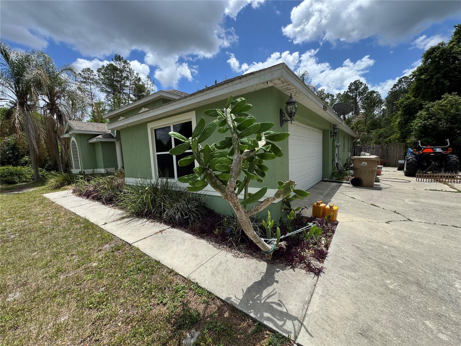 30542 APRICOT AVE, EUSTIS, FL, 32736