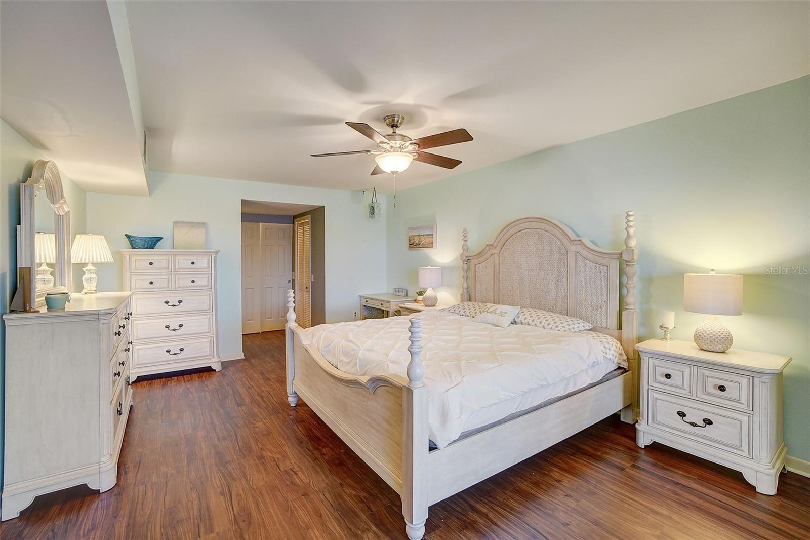 5108 BRITTANY DR S #205, ST PETERSBURG, FL, 33715