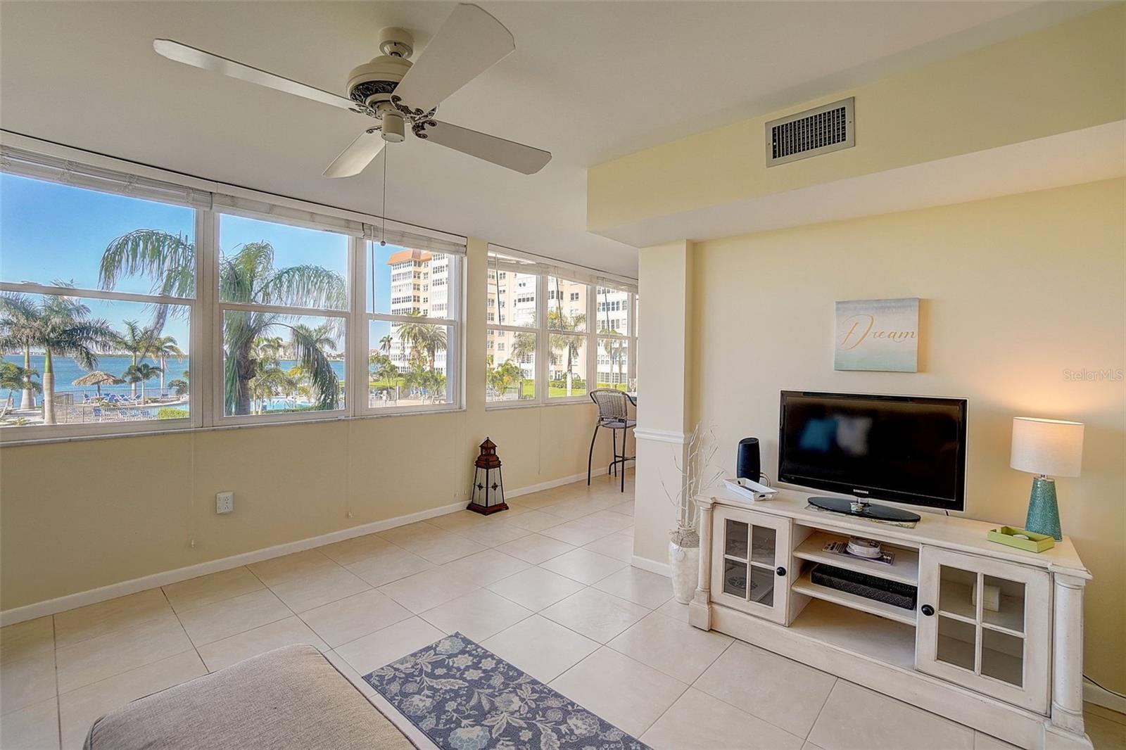 5108 BRITTANY DR S #205, ST PETERSBURG, FL, 33715