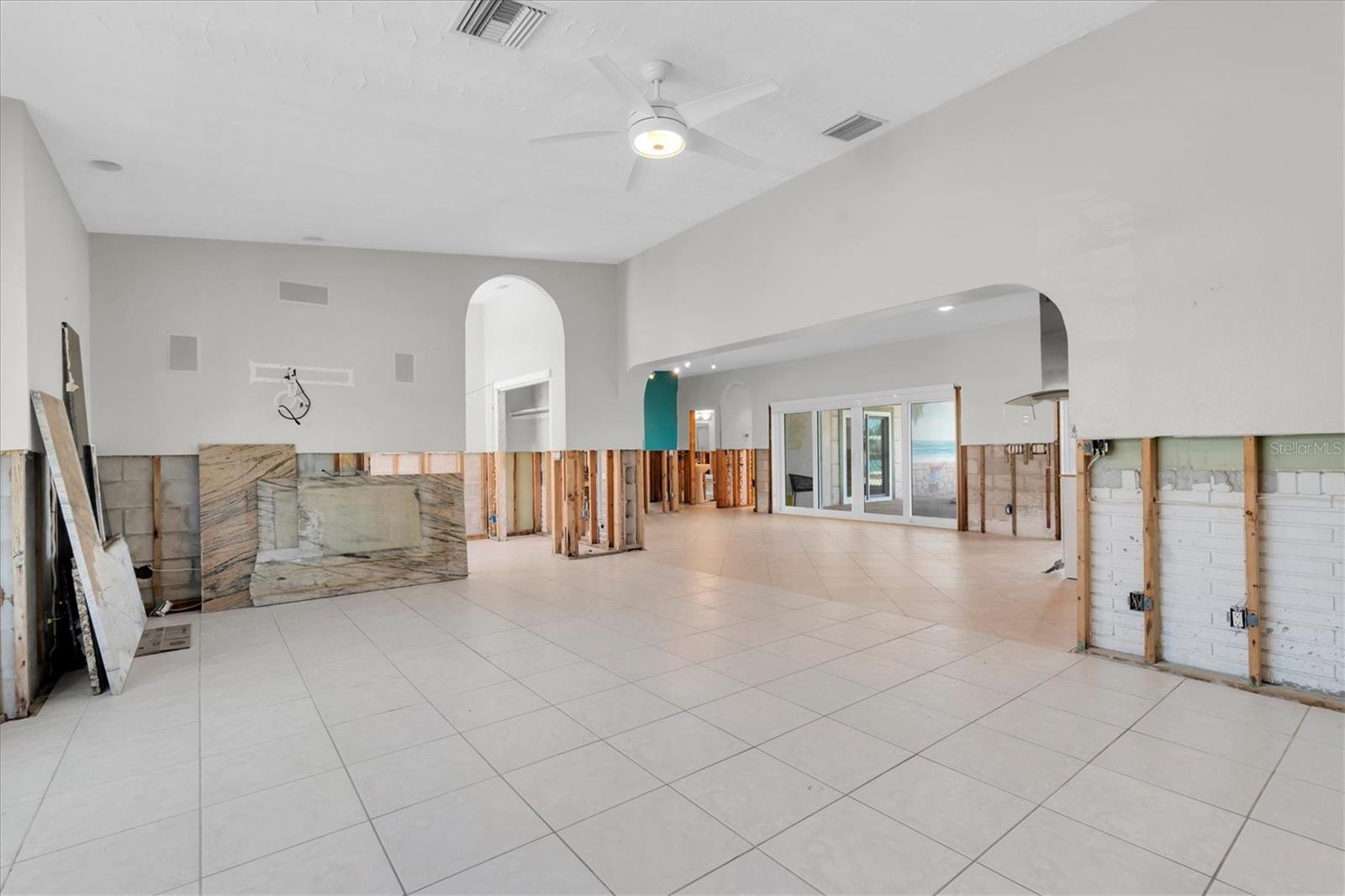 11870 6TH ST E, TREASURE ISLAND, FL, 33706