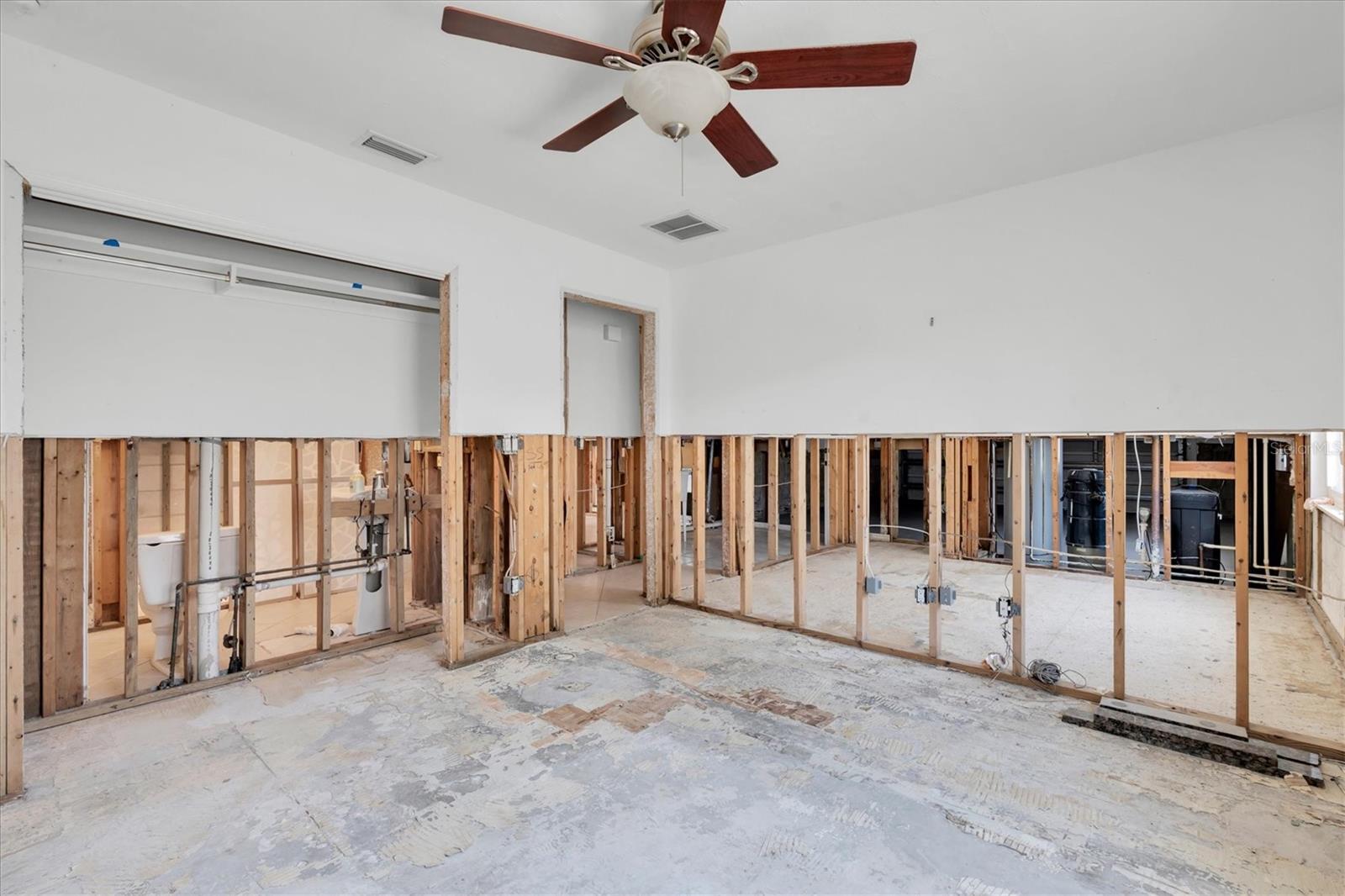 11870 6TH ST E, TREASURE ISLAND, FL, 33706