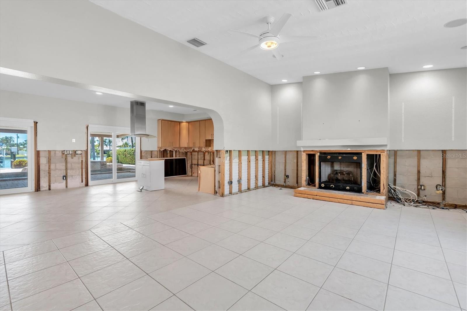 11870 6TH ST E, TREASURE ISLAND, FL, 33706