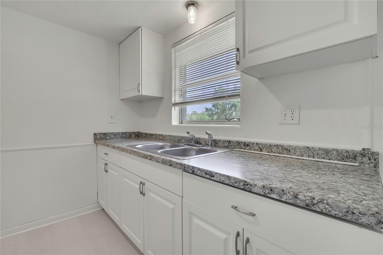 1 E MURRAY ST, BEVERLY HILLS, FL, 34465