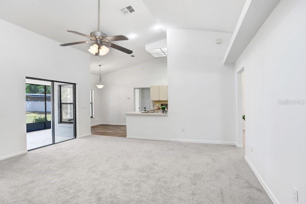 2404 BUCKHORN MANOR DR, VALRICO, FL, 33594
