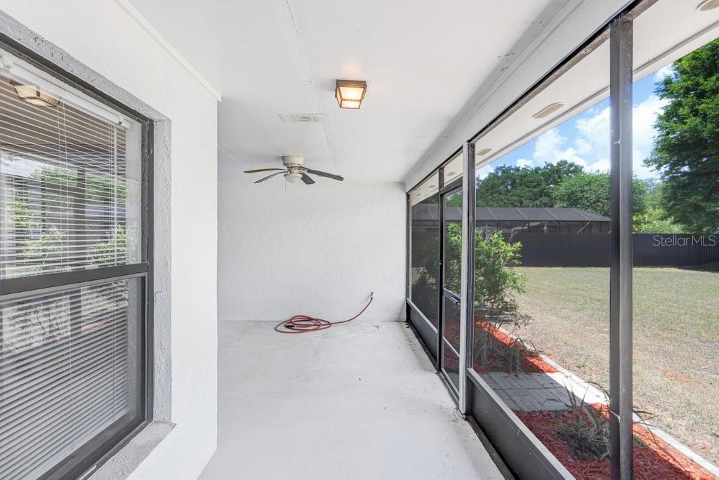 2404 BUCKHORN MANOR DR, VALRICO, FL, 33594