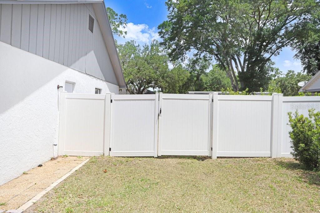 2404 BUCKHORN MANOR DR, VALRICO, FL, 33594