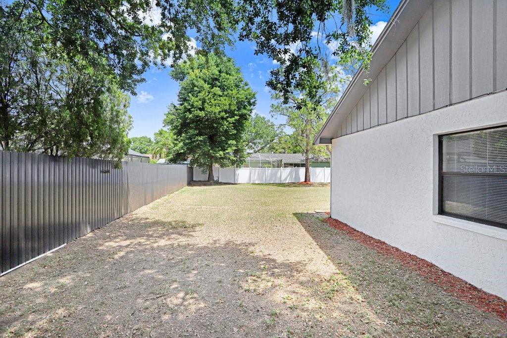 2404 BUCKHORN MANOR DR, VALRICO, FL, 33594