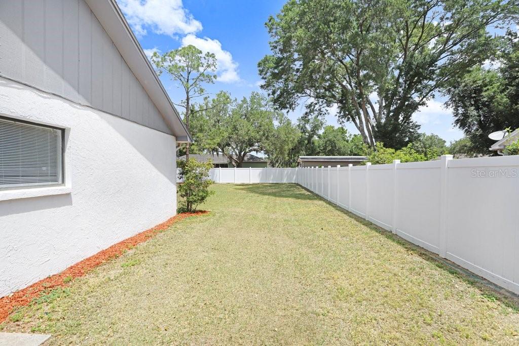 2404 BUCKHORN MANOR DR, VALRICO, FL, 33594