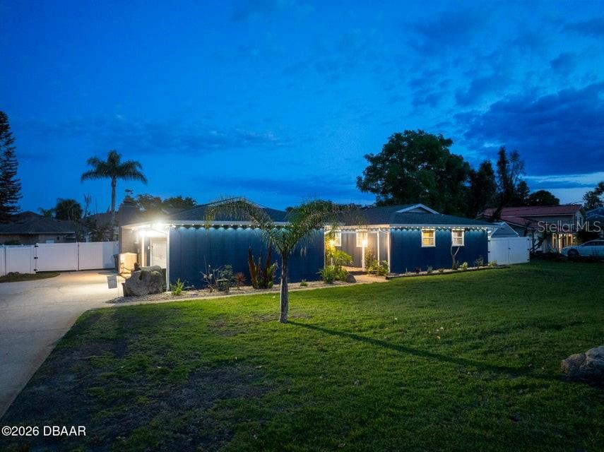 18 TOMOKA OAKS BLVD, ORMOND BEACH, FL, 32174