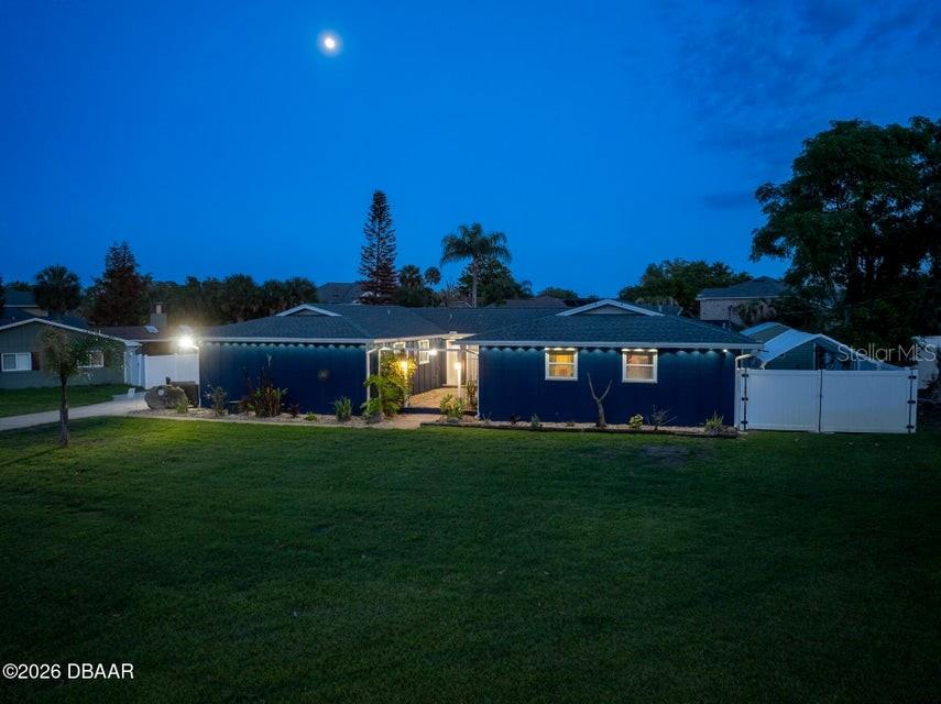 18 TOMOKA OAKS BLVD, ORMOND BEACH, FL, 32174