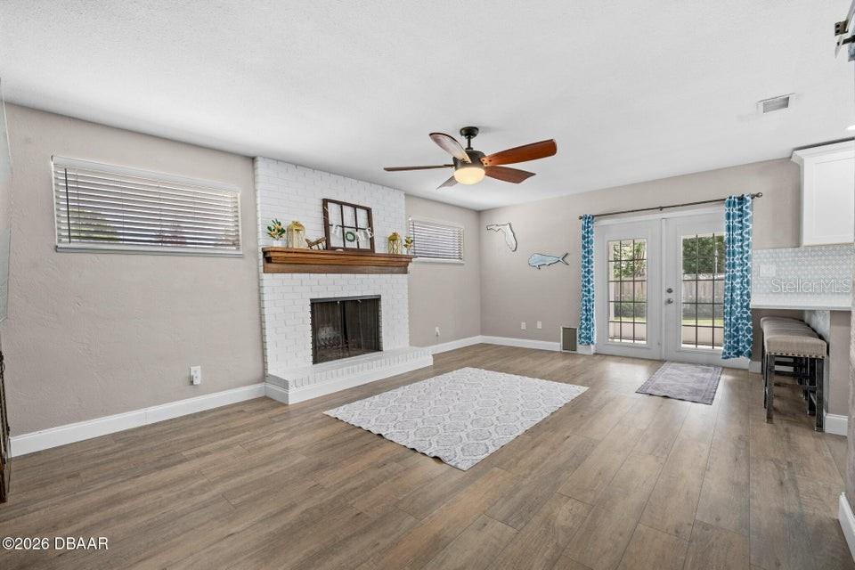 18 TOMOKA OAKS BLVD, ORMOND BEACH, FL, 32174