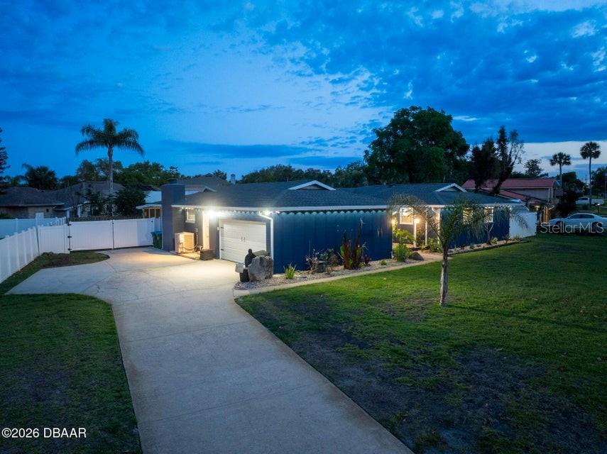 18 TOMOKA OAKS BLVD, ORMOND BEACH, FL, 32174