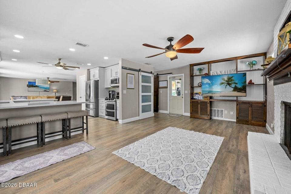18 TOMOKA OAKS BLVD, ORMOND BEACH, FL, 32174