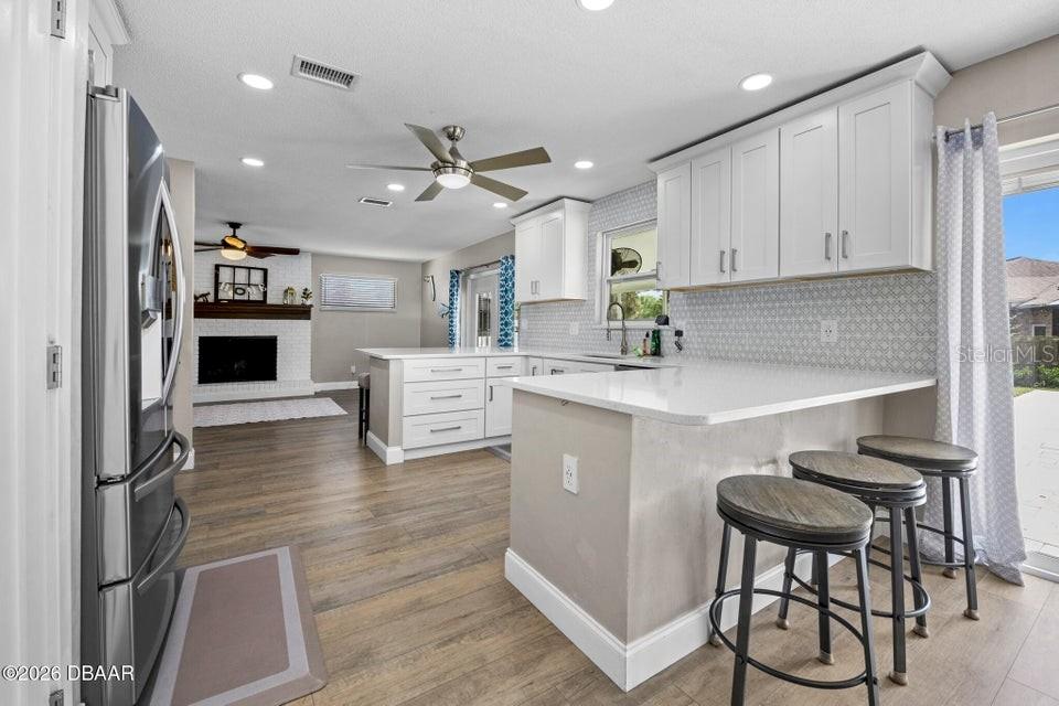 18 TOMOKA OAKS BLVD, ORMOND BEACH, FL, 32174
