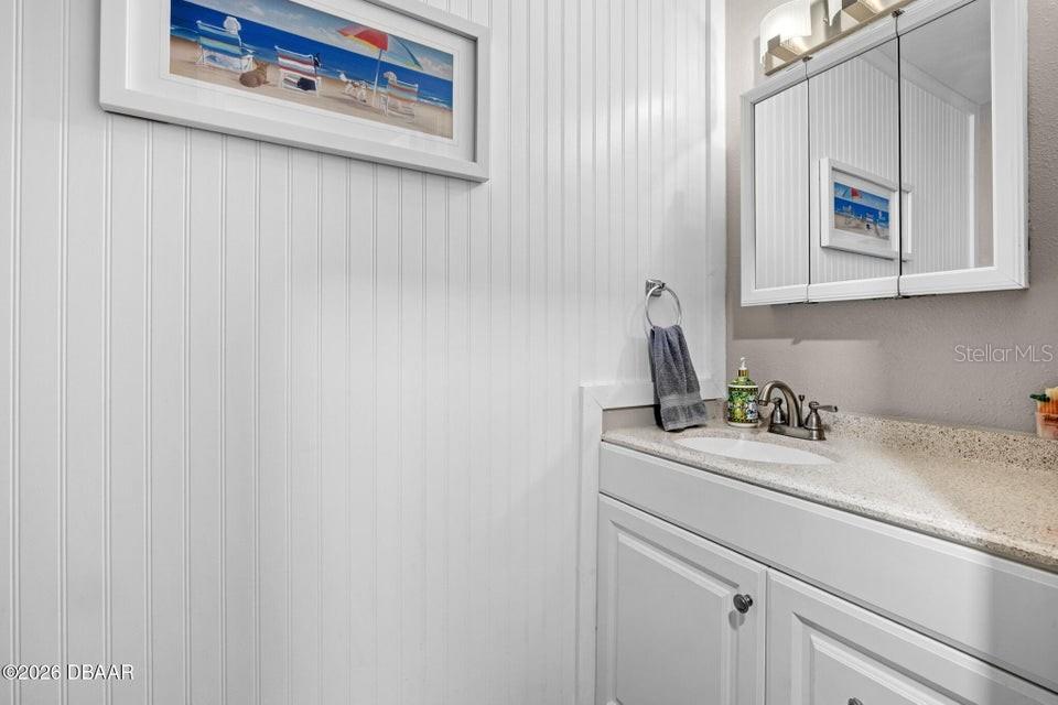 18 TOMOKA OAKS BLVD, ORMOND BEACH, FL, 32174