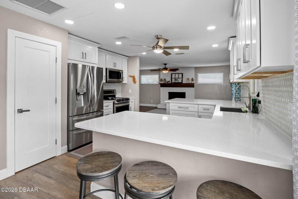 18 TOMOKA OAKS BLVD, ORMOND BEACH, FL, 32174