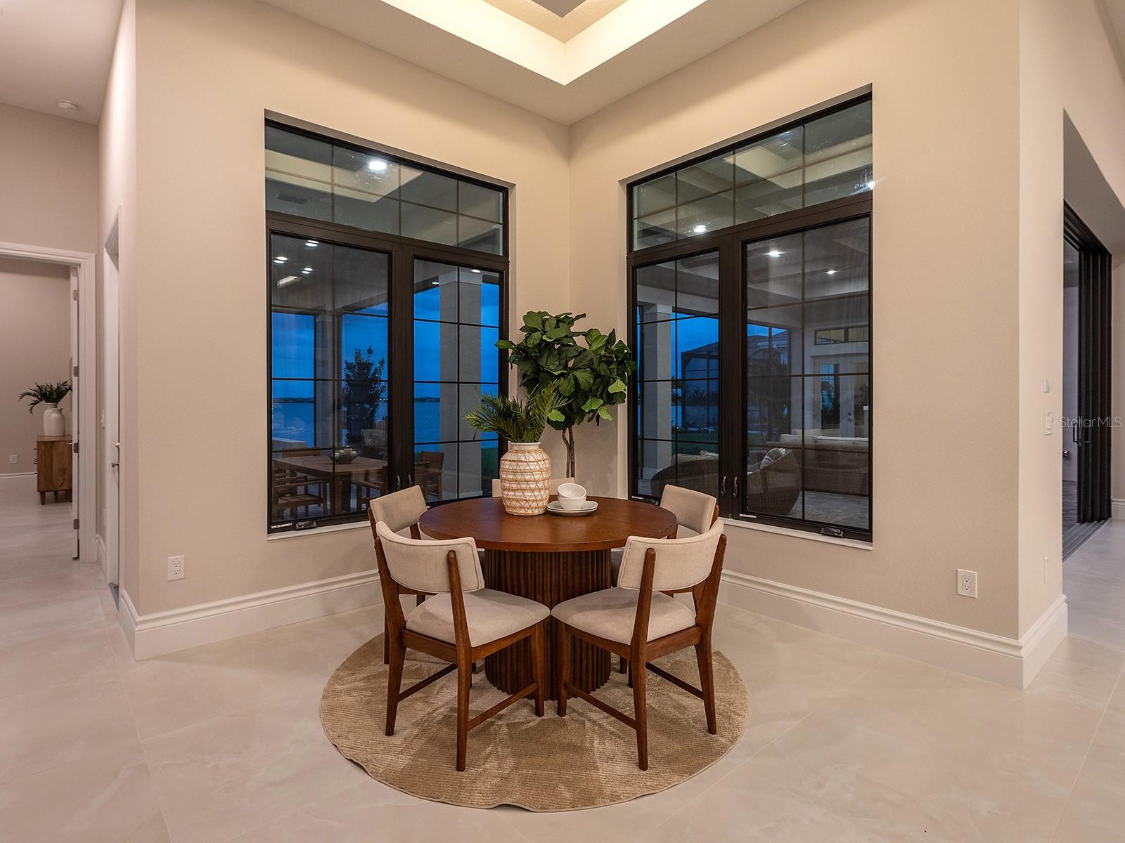 572 BLUE SHELL LOOP, SARASOTA, FL, 34240