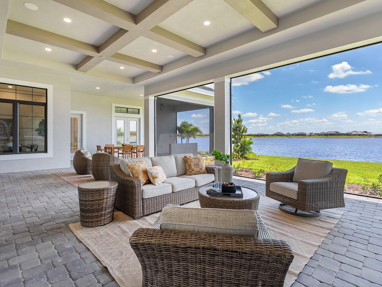 572 BLUE SHELL LOOP, SARASOTA, FL, 34240