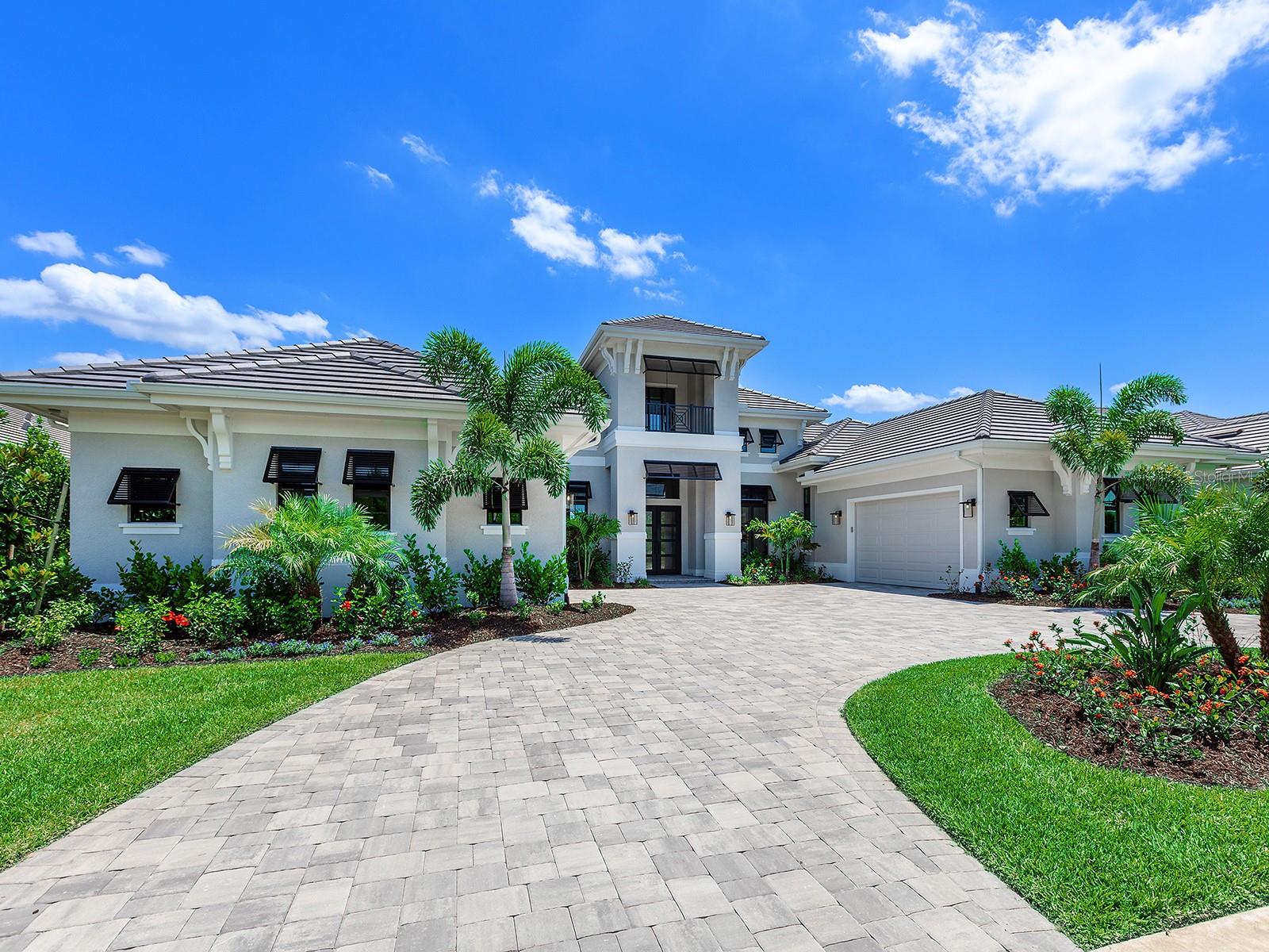 572 BLUE SHELL LOOP, SARASOTA, FL, 34240