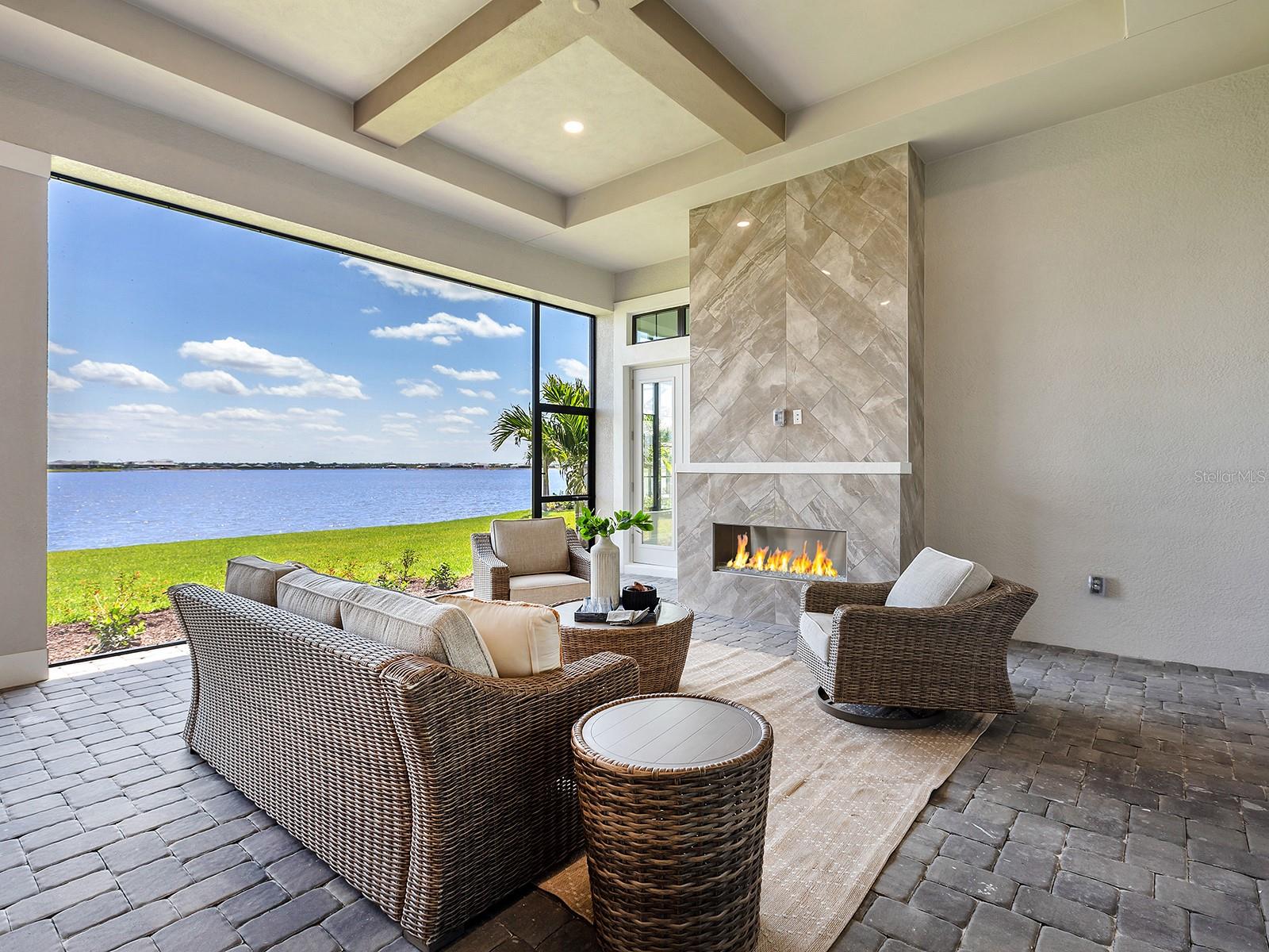 572 BLUE SHELL LOOP, SARASOTA, FL, 34240