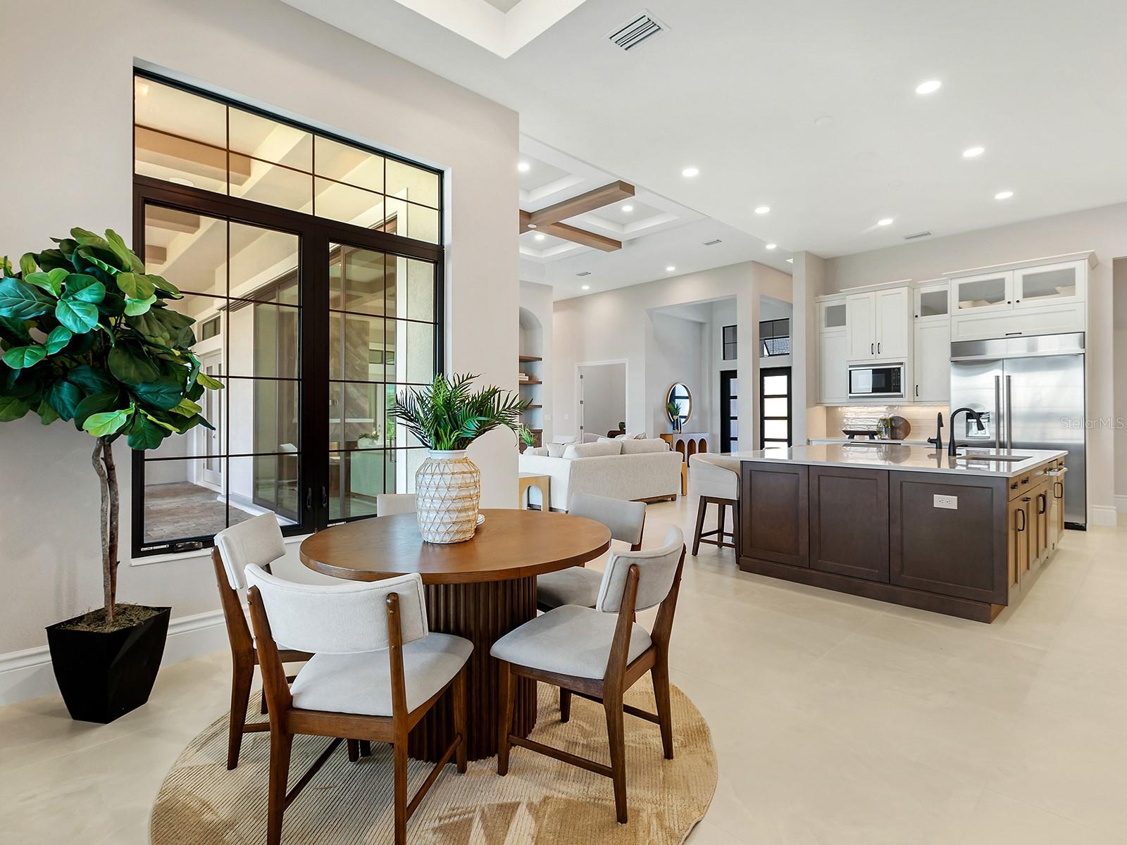 572 BLUE SHELL LOOP, SARASOTA, FL, 34240
