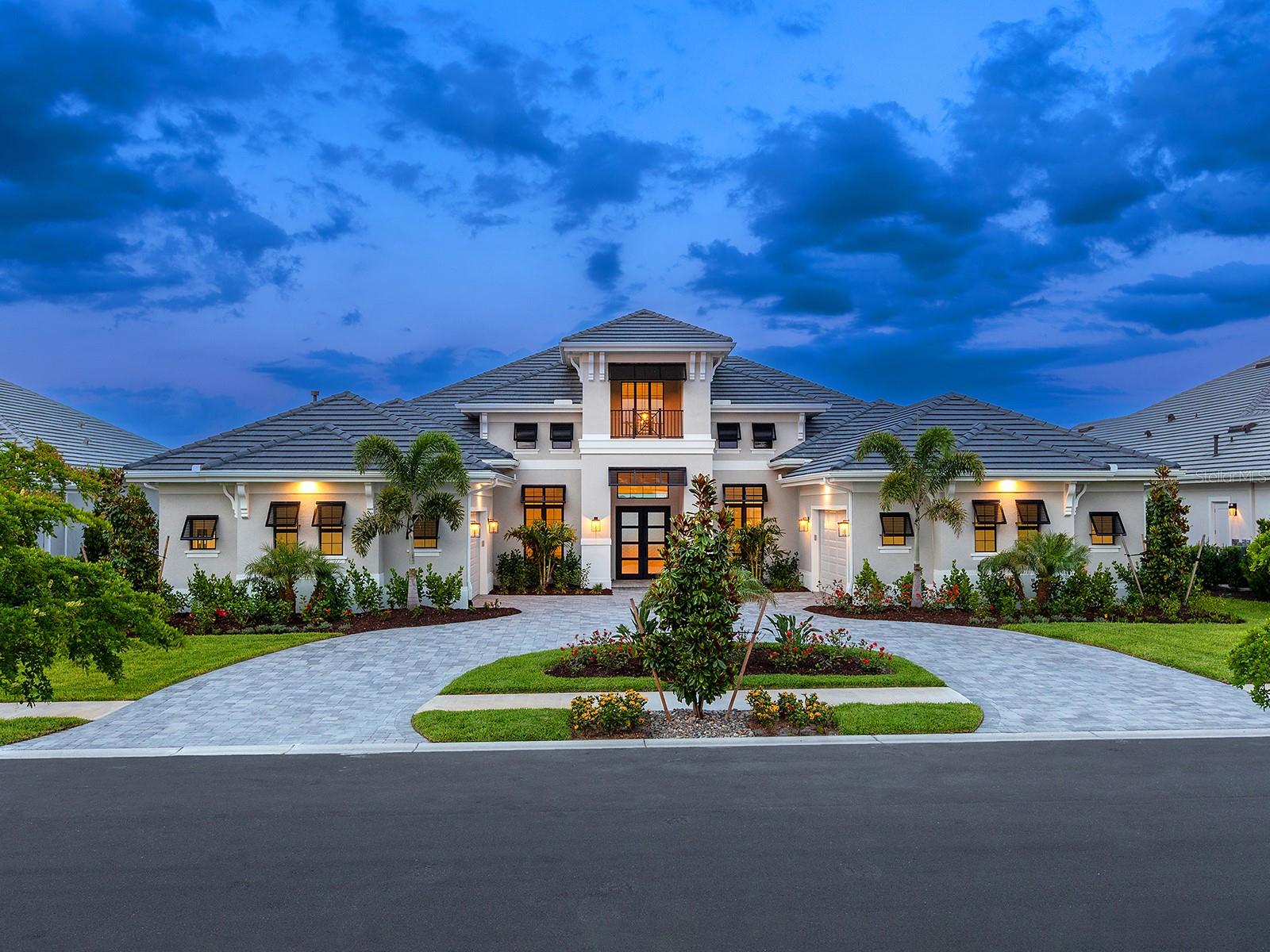 572 BLUE SHELL LOOP, SARASOTA, FL, 34240