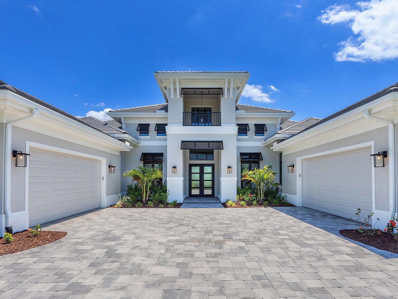 572 BLUE SHELL LOOP, SARASOTA, FL, 34240