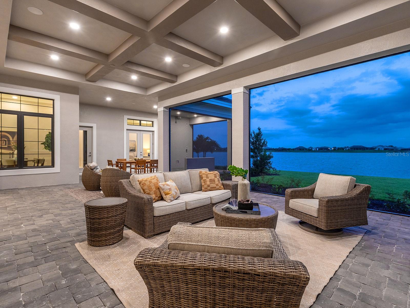 572 BLUE SHELL LOOP, SARASOTA, FL, 34240