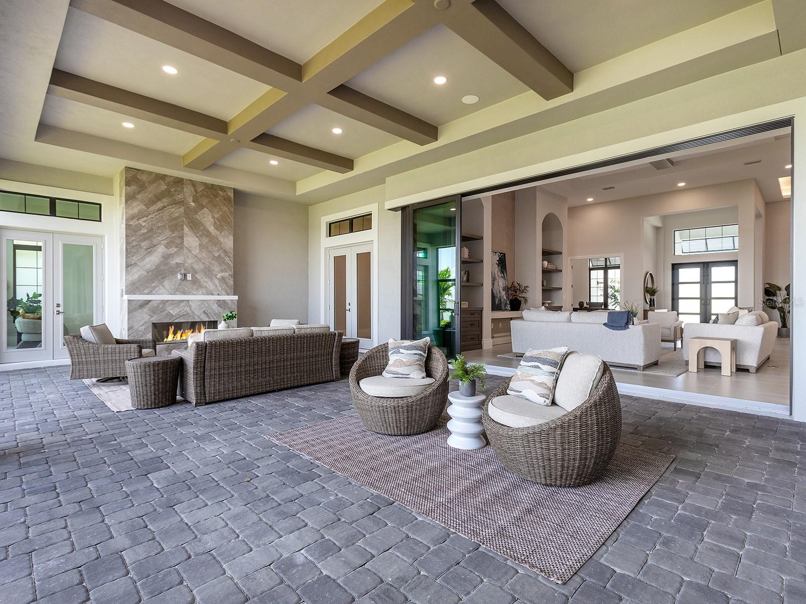 572 BLUE SHELL LOOP, SARASOTA, FL, 34240