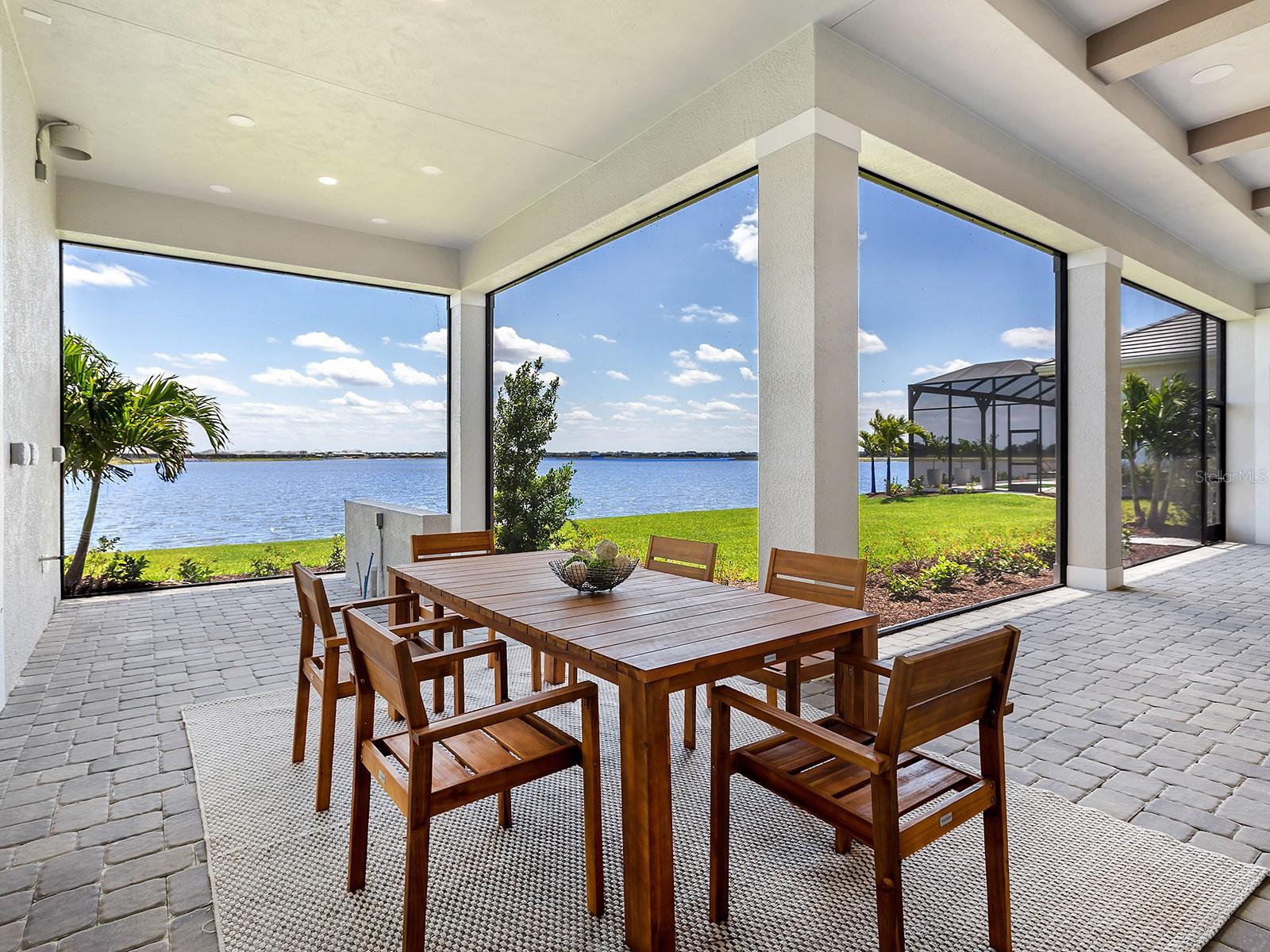 572 BLUE SHELL LOOP, SARASOTA, FL, 34240