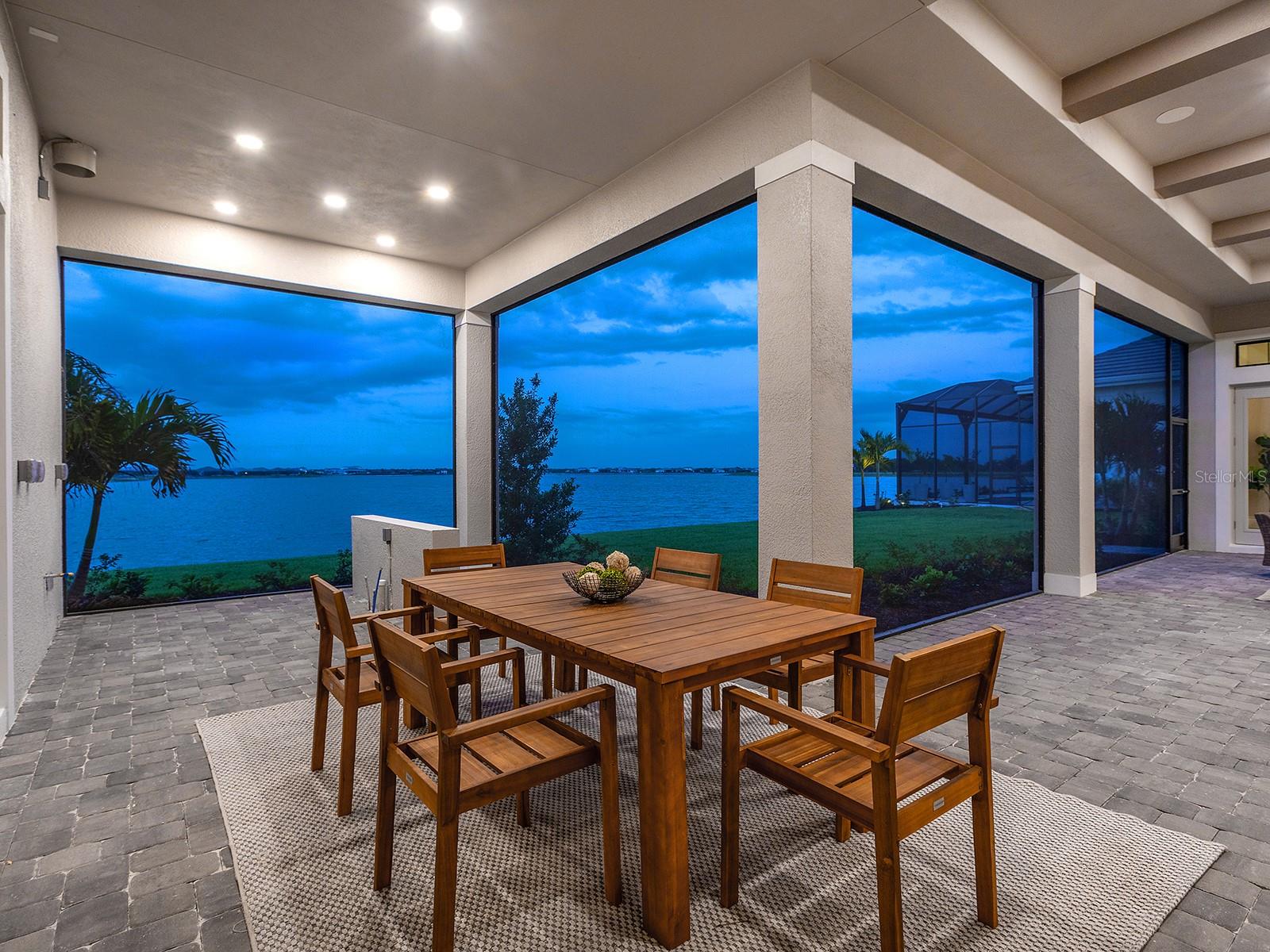 572 BLUE SHELL LOOP, SARASOTA, FL, 34240